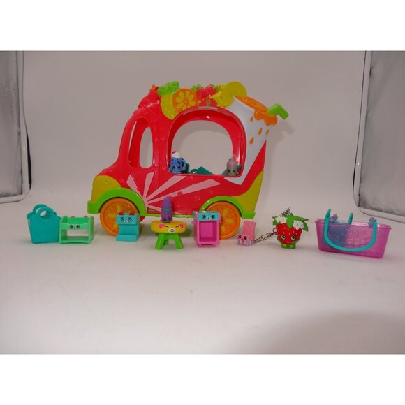 Shopkins Lot Set Smoothie Juice Truck With Shopkins With Baskets And - Picture 6 of 16